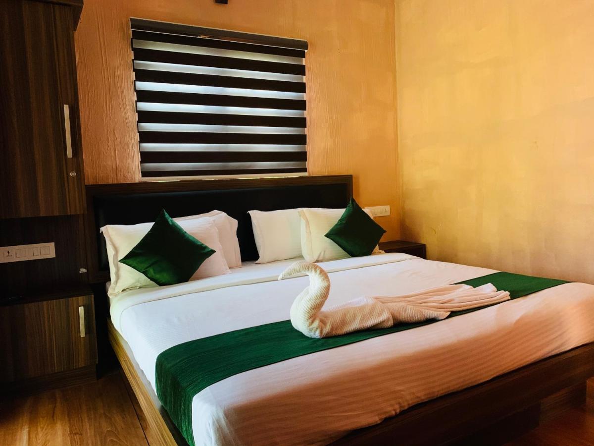 Wayanad Doubletree Villa ไวทีรี ภายนอก รูปภาพ